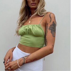 PRINCESS POLLY TOP🍀🌲💚🌴🐢